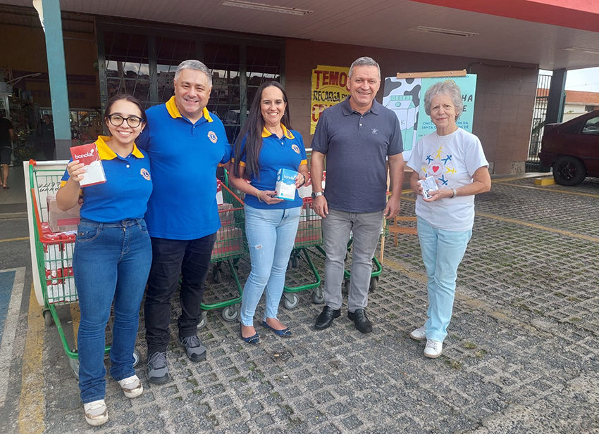 Em Parceria O Supervale Lions Clube Alum Nio Realiza Arrecada O